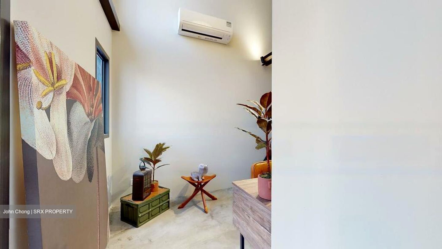 Aljunied Road (D14), Factory #543573751